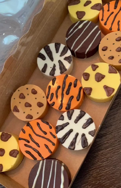 Chocolate Covered Oreos