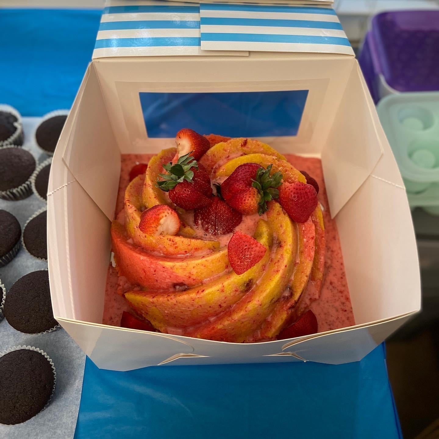 ***Strawberry Lemonade Cake Recipe***